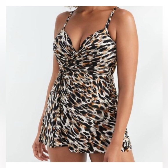 👙✨ Miraclesuit Fur Realz Adora Leopard Print Skirted One-Piece Swimsuit 8 ✨👙 - Picture 1 of 8